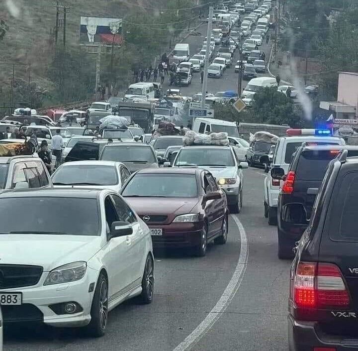 20230926 Karabakh traffic
