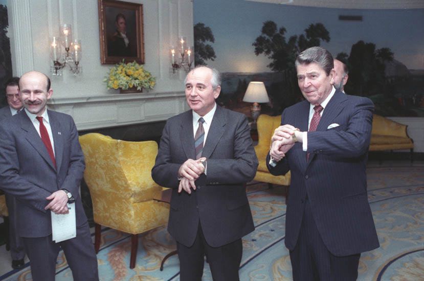Gorbachev and Reagan 1987 10