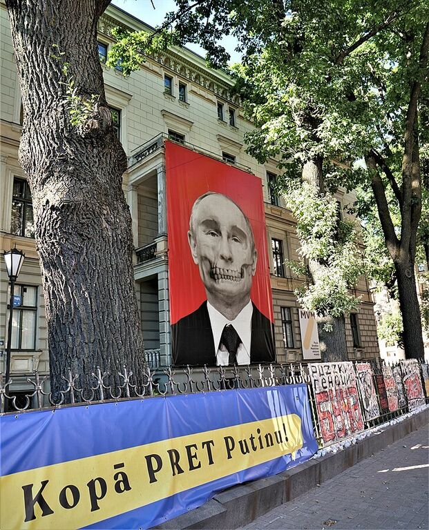 Protestinstallationen gegen Putin Riga