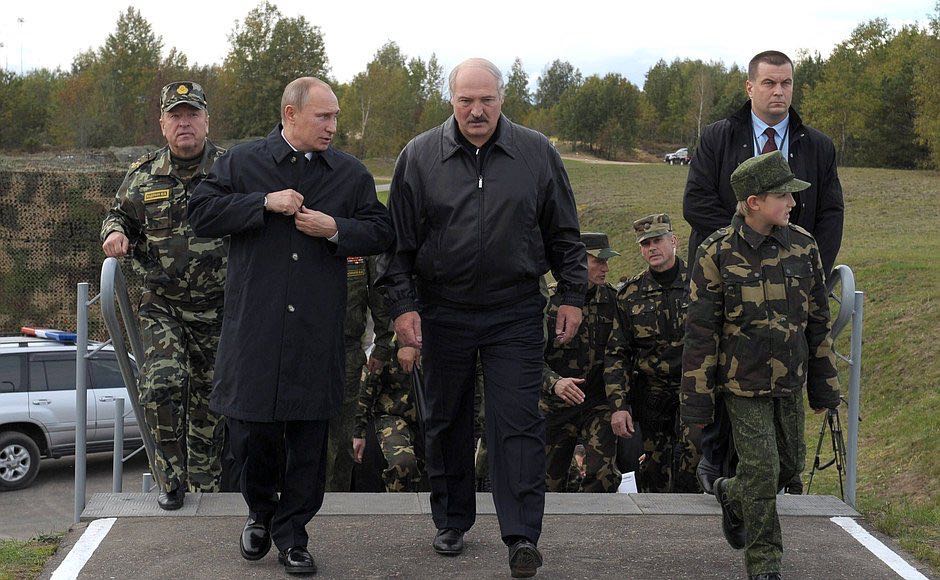 LukashenkoPutin Zapad2013