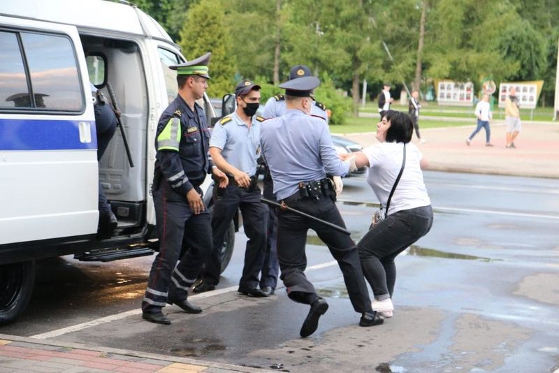 belarus arrestaties hantsavichy 2 foto siarhei bahrou