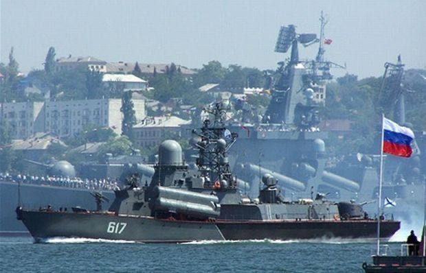 russ schepen in zwarte zee april 2021